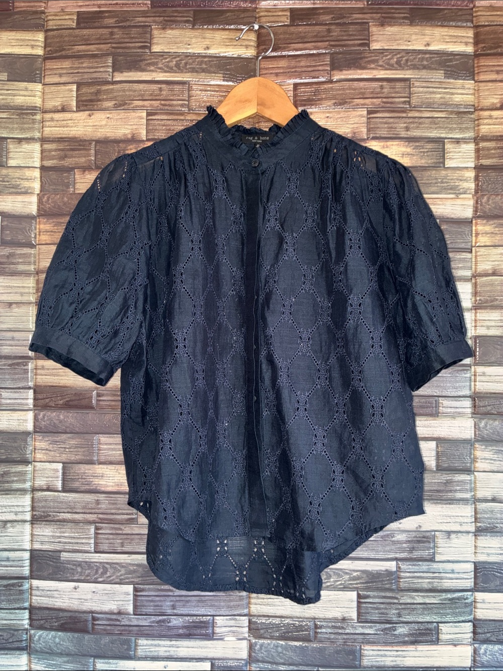 EUC Rag & Bone Navy XS Jordan Eyelet Embroidered Top